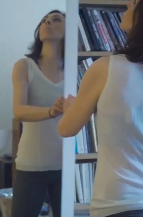 Ma Nudité Ne Sert à Rien