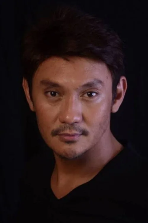 Roeder Camañag