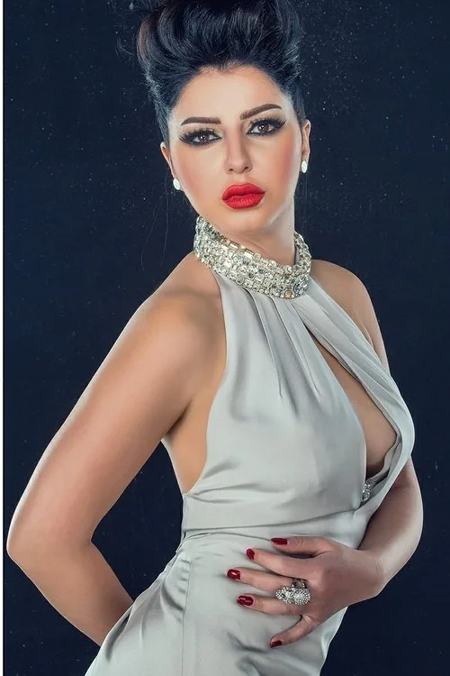 إيناس النجار
