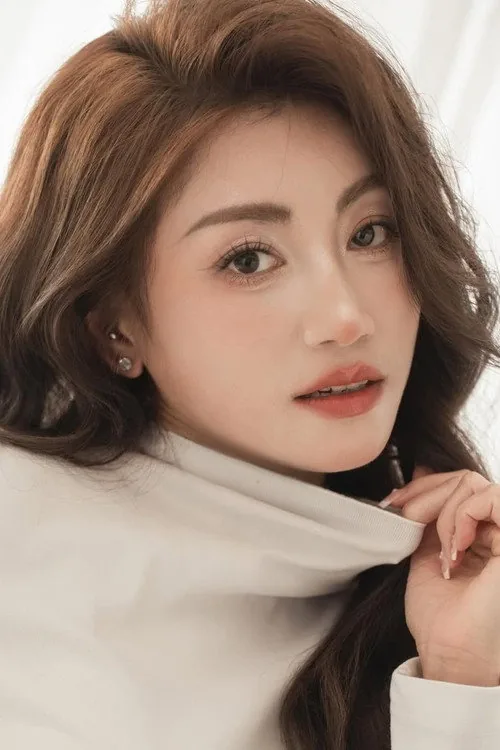 Gloria Wong Yung