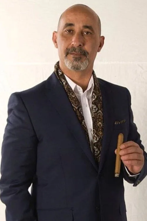 إسماعيل شرف