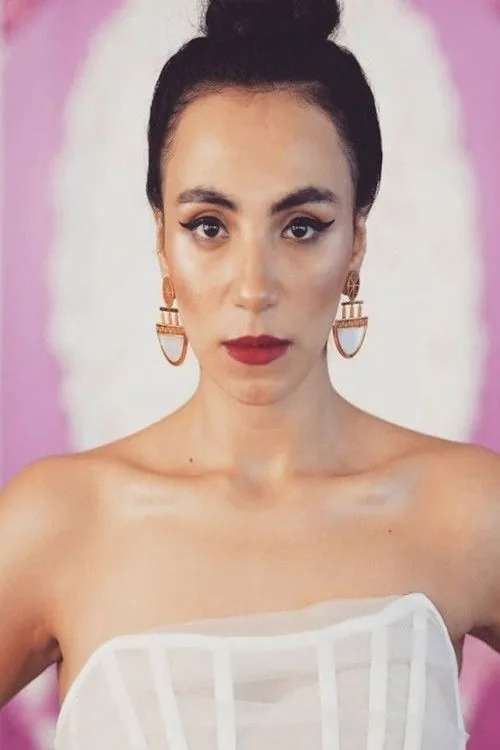 زينب غريب