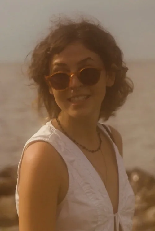 Clara Barnstone