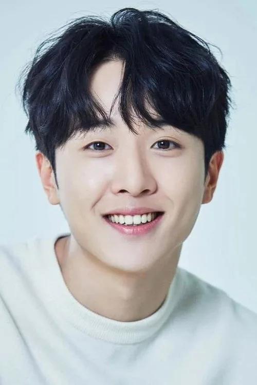 Yun Woo