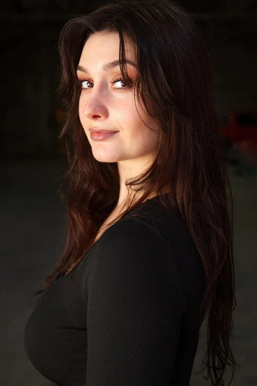 Anja Avsharian